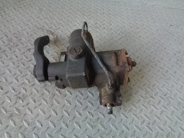 Discovery 2 Power Steering Box Qaf500010e Pas 1998 To 2004 Land Rover 1
