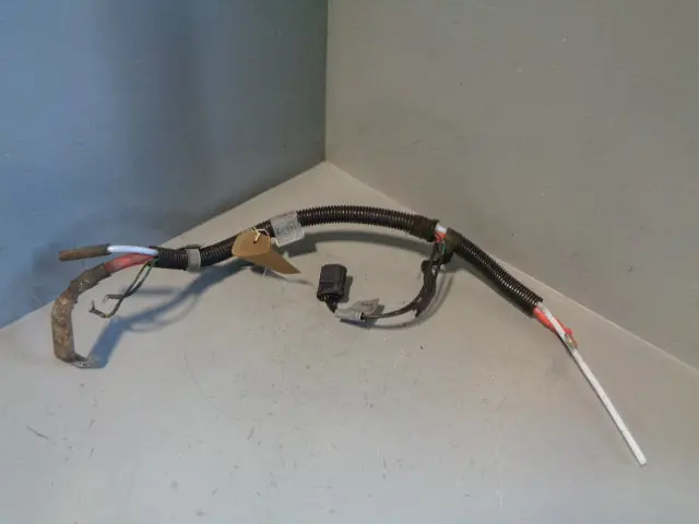 Range Rover L322 Battery Starter Alternator Wire Loom 4.4 V8  2002 To 2006 1