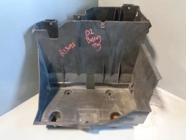 Discovery 2 Battery Tray Td5 And V8 Yjc101080 Land Rover 1998 To 2004 1