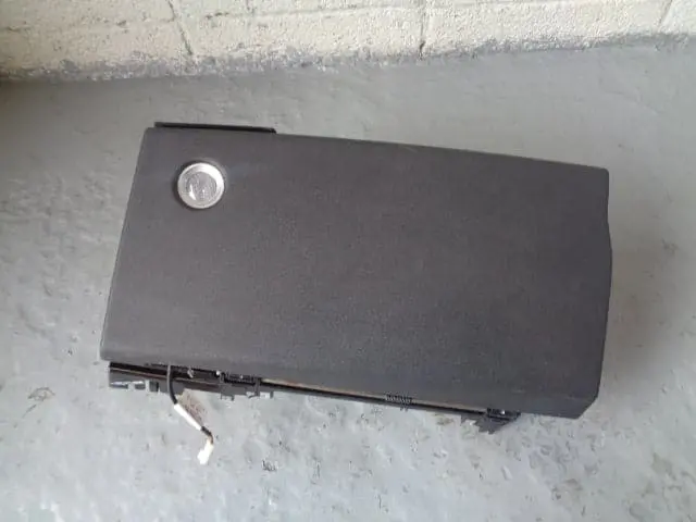 Range Rover Glove Box Lower In Black Facelift L322 Ffb500910 2006 To 2013 1