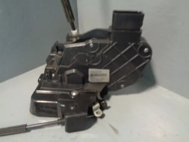 Range Rover Sport Door Lock Actuator Solenoid Motor Off Side Front L320 2005 To 2009 1