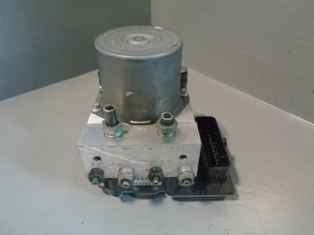 Abs Module Pump And Ecu Ah42-2C405-Ah Discovery 4 Range Rover Sport 1