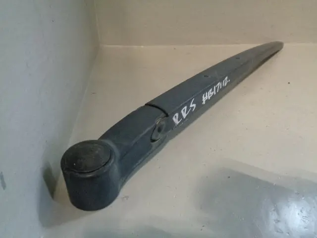Range Rover Sport Rear Wiper Arm Tailgate L320 Land Rover 2005 To 2013 1