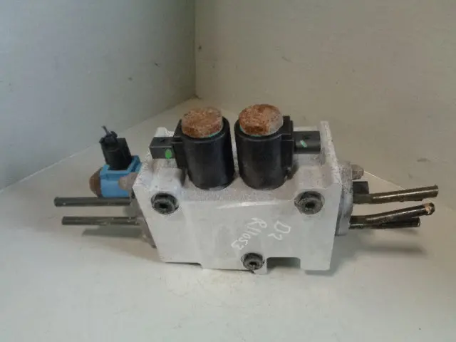 Discovery 2 Ace Anti Roll Valve Block Rvh1000127b Td5 V8 Land Rover 1998 To 2004 1