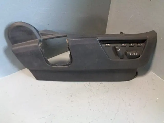 Discovery 3 Electric Seat Switch Memory With Valance Black Drivers Off Side Front 1