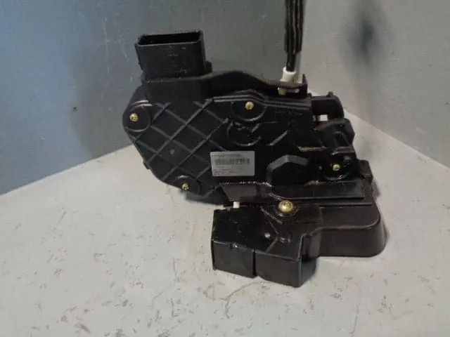 Discovery 3 Door Lock Actuator Solenoid Motor Near Side Rear Land Rover 2004 To 2009 1