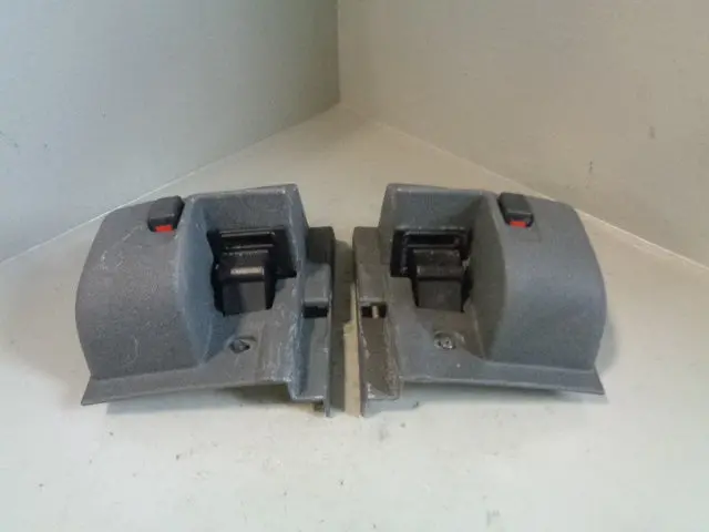 Range Rover L322 Dog Guard Fixing Cover Grey Pair Of 2002 To 2006 R27063 1