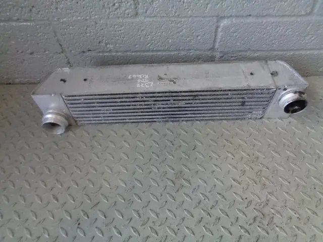 Range Rover L322 Intercooler Assembly Pml000011 / Pcg000020 3.0 Td6 1