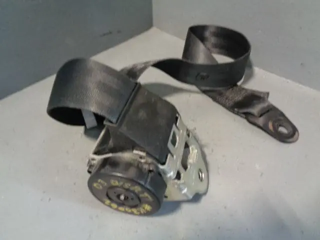 Discovery 3 Seat Belt Off Side Rear Black Land Rover 2004 To 2009 Type 1 1
