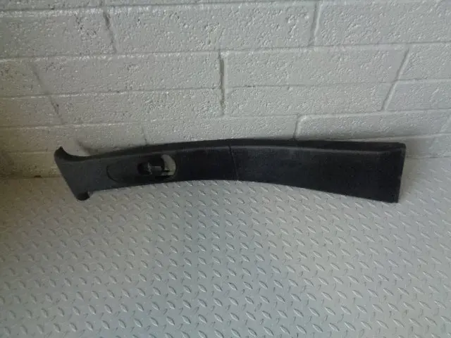 Freelander 1 B Pillar Trim Interior Off Side Right Land Rover 2001 To 2006 1