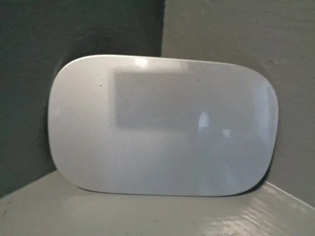 Range Rover Sport Fuel Flap Cap Cover Zermatt Silver 2005 To 2013 1
