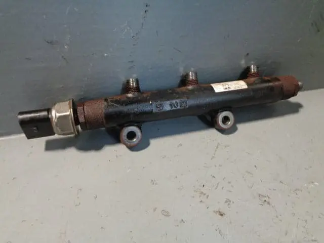 Discovery 3 Fuel Rail Diesel Range Rover Sport 2.7 Tdv6 7H2q-9D280-Cd Land Rover 1