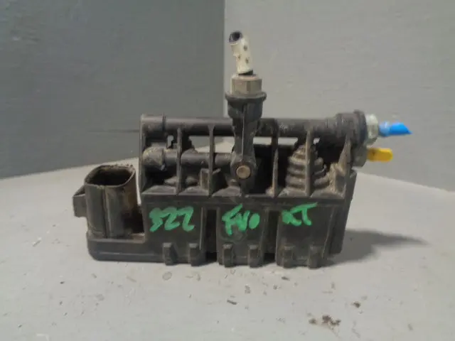 Range Rover L322 Air Suspension Valve Rvh500060 Front 2006 To 2013 1
