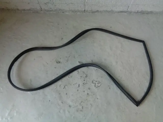 Discovery 2 Rubber Weather Near Side Rear Door Seal Cfe500610 Land Rover Tlr 1