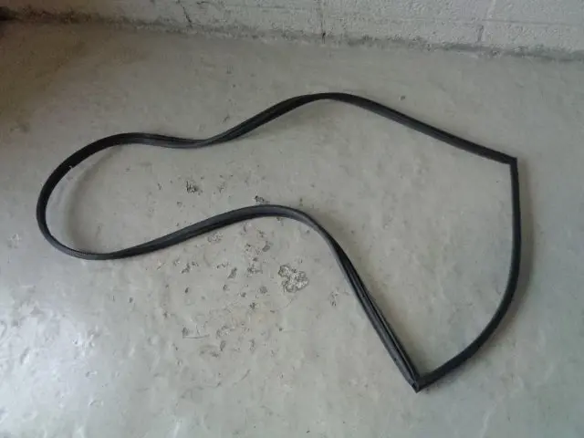 Discovery 2 Rubber Weather Near Side Rear Door Seal Cfe500610 Land Rover Tlr 2