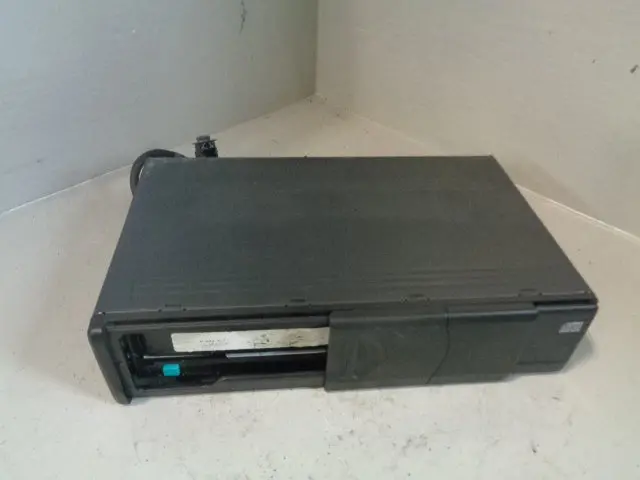 Range Rover L322 Cd Multi Changer Alpine Xqe000120 6 Disc 2002 To 2006 1
