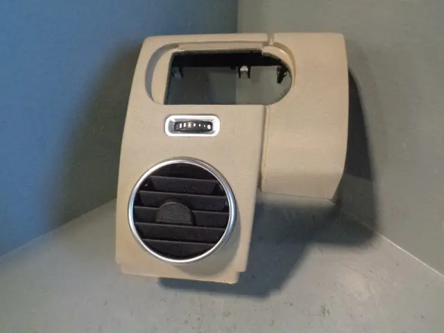 Discovery 4 Heater Air Vent Off Side Outer With Trim Beige Land Rover 2009 To 2014 1