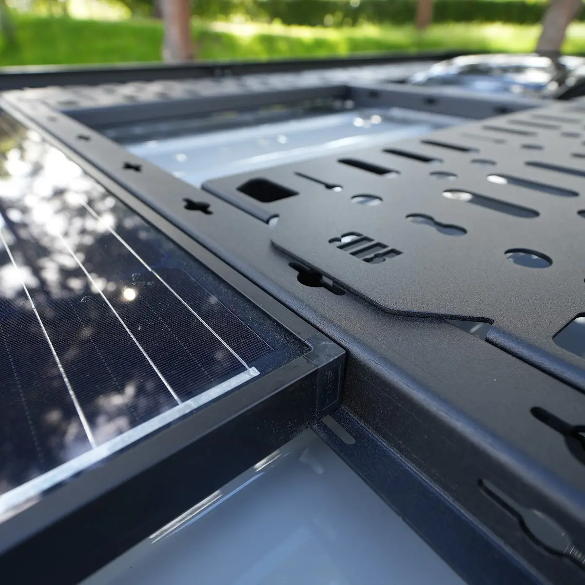 Sleek Roof Rack Cross Bar - Hr 2