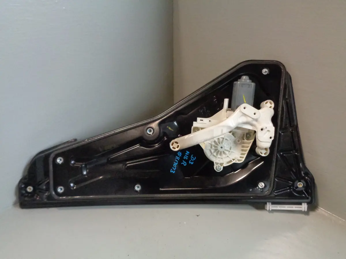 Discovery 3 Window Regulator And Motor Near Side Rear Land Rover 2004 To 2009 1