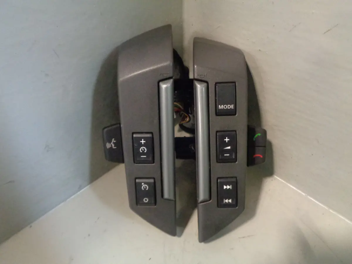Range Rover Sport Steering Wheel Audio And Cruise Controls L320 2005 To 2009 1