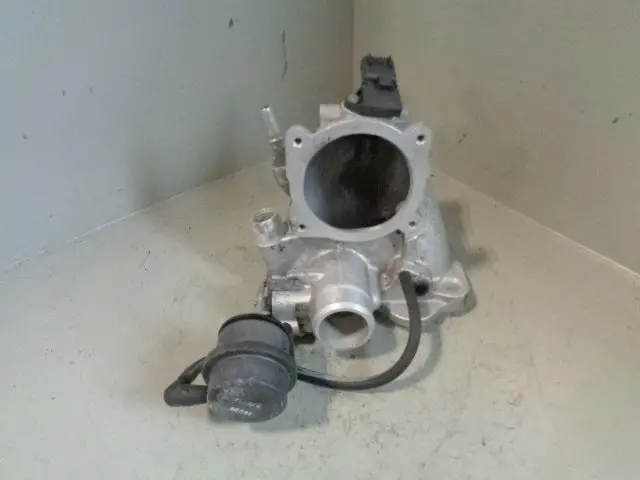 Range Rover Sport Throttle Body Housing 4.2 V8 Supercharged Aj-V8 2006 To 2009 1