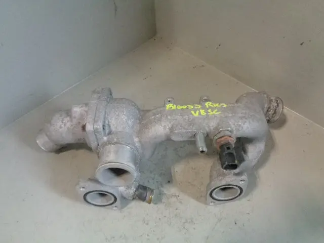 Range Rover Sport Thermostat Water Pipe 4.2 V8 Supercharged Aj-8 2006 To 2009 1