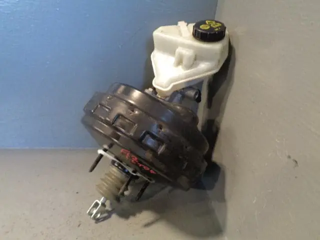 Freelander 2 Brake Servo And Master Cylinder 6G91-2B195-Nb Land Rover 1