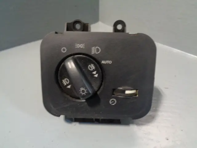 Discovery 3 Headlight Switch Auto Yud501220pvj Land Rover Range Rover Sport 1
