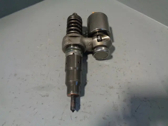 Discovery 2 Fuel Injector Green Top Td5 15P Defender Land Rover Msc000030 1