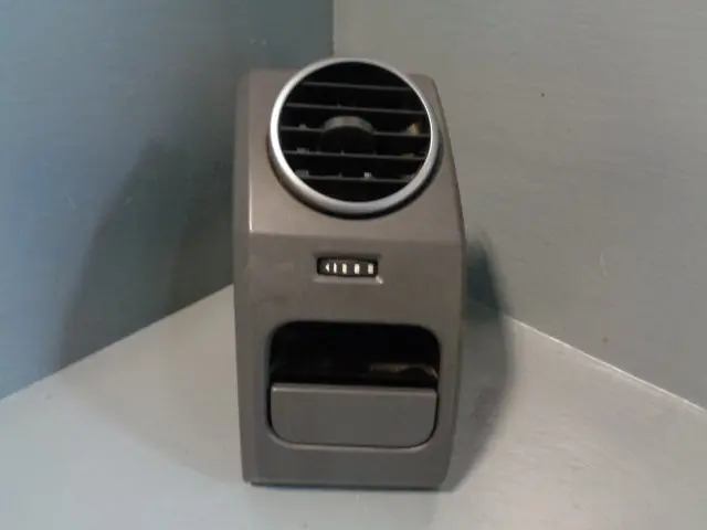 Discovery 3 Air Vent And Surround Near Side Passenger With Cup Holder Land Rover 1