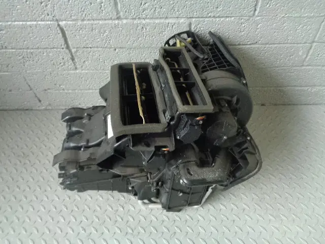 Land Rover Freelander 2 6G9n-19B555-Mj Heater Box Matrix 2006 To 2010 1