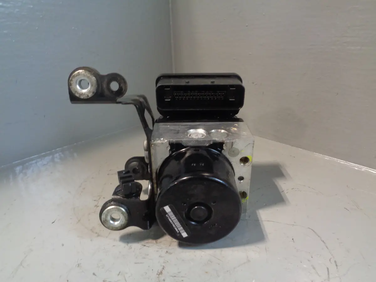 Freelander 2 Abs Pump Module 2.2 Td4 6G9n-2C405-Df Land Rover 2006 To 2011 Xxx 1