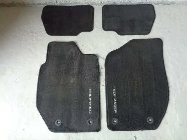 Freelander 1 Floor Mats Set Of 4 In Black Land Rover 1998 To 2006 17033 1