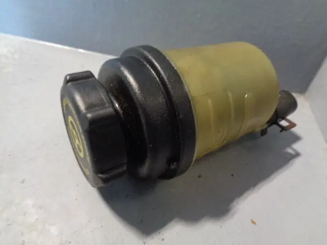 Freelander 2 Td4 Power Steering Reservoir Bottle Td4 Land Rover 2006 To 2011 1