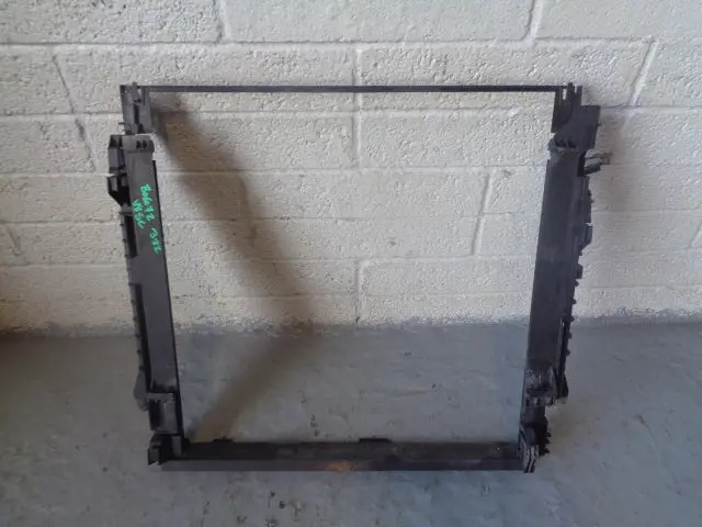 Range Rover Radiator Support Frame L322 4.4 4.2 Supercharged Aj-V8 2005 To 2010 1