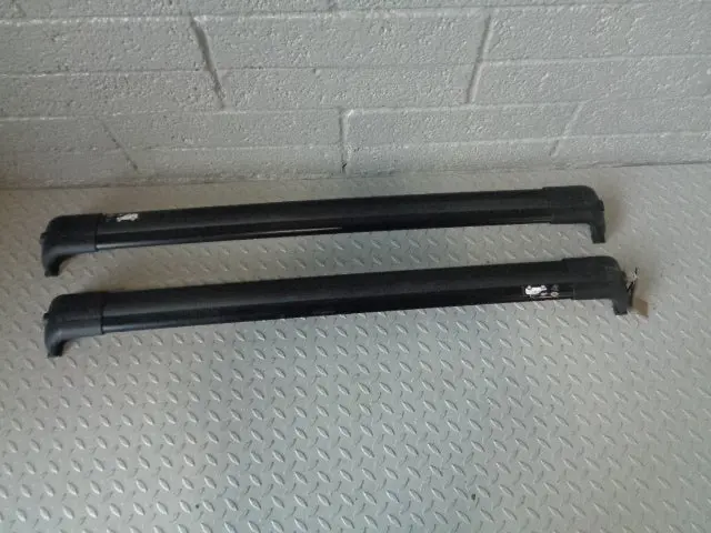 Discovery 3 And 4 Roof Rack Cross Bars In Black With Key Land Rover K29033 1