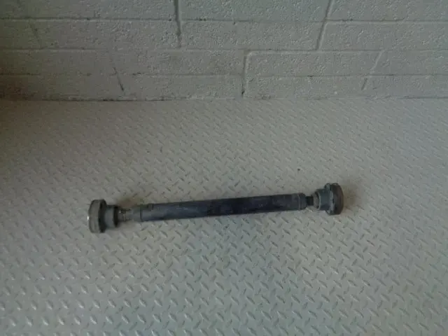 Discovery 3 And 4 Front Propshaft Land Rover Prop Shaft 2004 To 2016 1