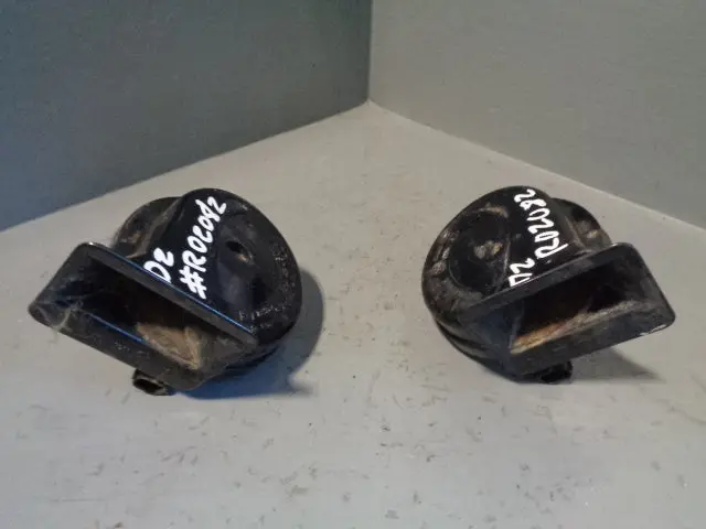 Discovery 2 Horns Pair Of Hi And Low Land Rover 1998 To 2004 1