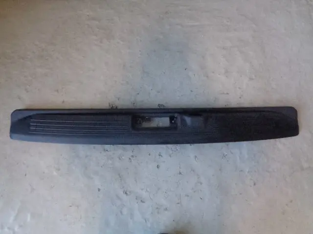 Range Rover L405 Tailgate Trim Rear Upper Inner Finisher Moulding 2013 To 2017 1
