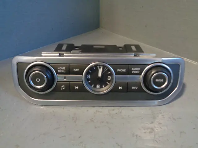 Discovery 4 Radio Stereo Control Panel And Clock Ah22-18C858-Bf Land Rover Xxx 1