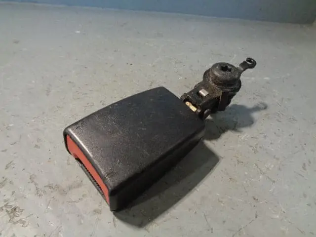 Range Rover Sport Buckle Centre Rear Clasp Type 1 2005 To 2009 L320 Land Rover 1