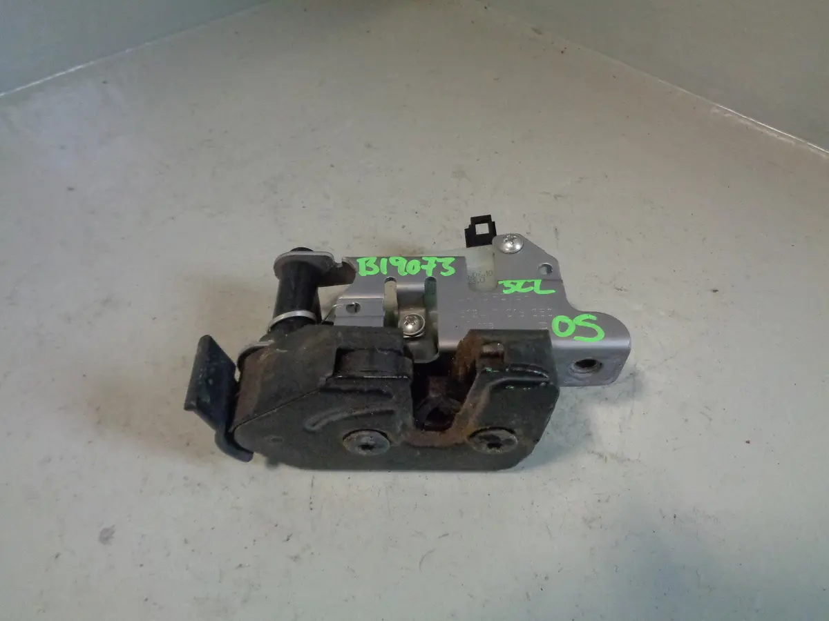 Range Rover L322 Tailgate Lock Actuator Solenoid Lower Right 2002 To 2010 1