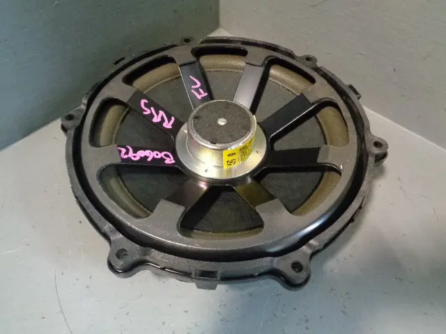 Range Rover Sport Sub Woofer Xqa500120 Harman Kardon Logic 7 L320 1