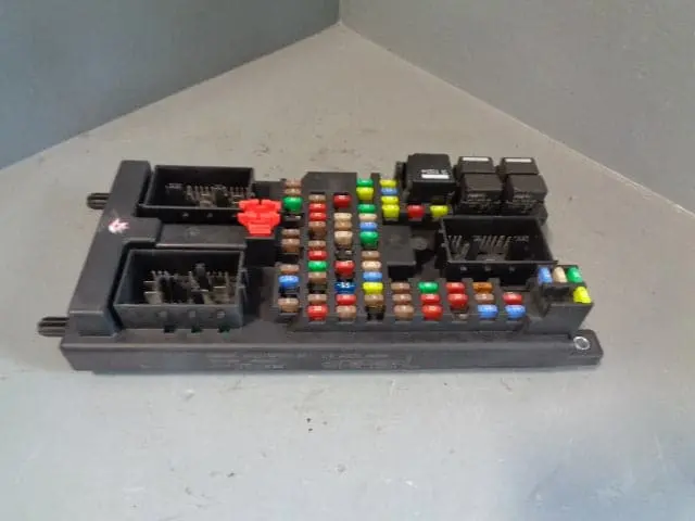 Discovery 4 Fuse Box Body Control Module 3.0 Tdv6 Ah22-14F041-Ac Land Rover 1