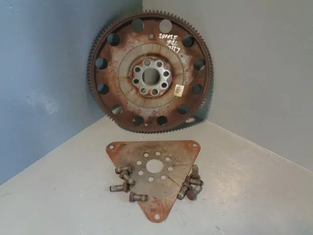 Range Rover L322 Td6 Flywheel Starter Ring Gear With Bolts And Plate 2002 To 2006 1