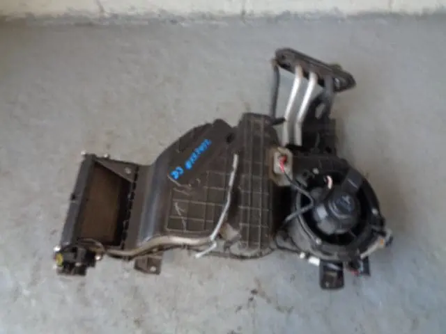Discovery 3 Rear Heater Air Conditioning And Heater Matrix Jec000787 Land Rover 1
