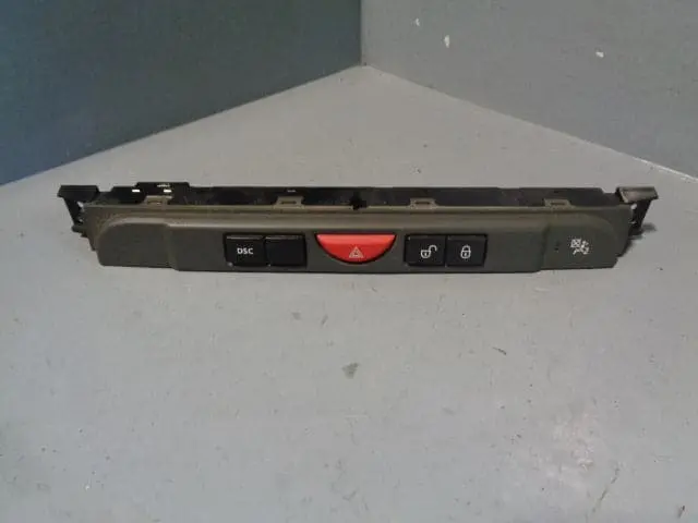 Discovery 3 Hazard Central Locking Control Panel Yul500410wux Land Rover 1