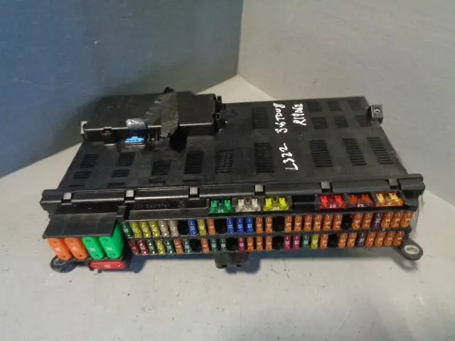 Range Rover Fuse Box Main Yqe500380 L322 3.6 Tdv8 2006 To 2010 1