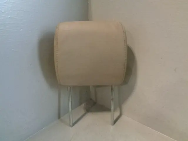 Discovery 4 Rear Headrest Leather In Alpaca Left Or Right Land Rover 1