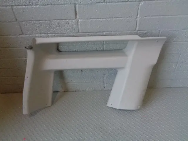 Discovery 2 Window Surround Trim Near Side Rear Boot Land Rover 5 Seat 1